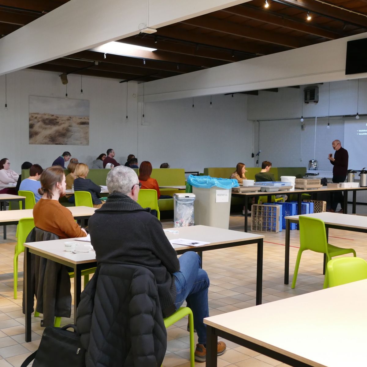 Opleiding HACCP, hygiëne en voedselveiligheid bewustzijn voor operatoren in food bij Demival door Alexander Platteeuw